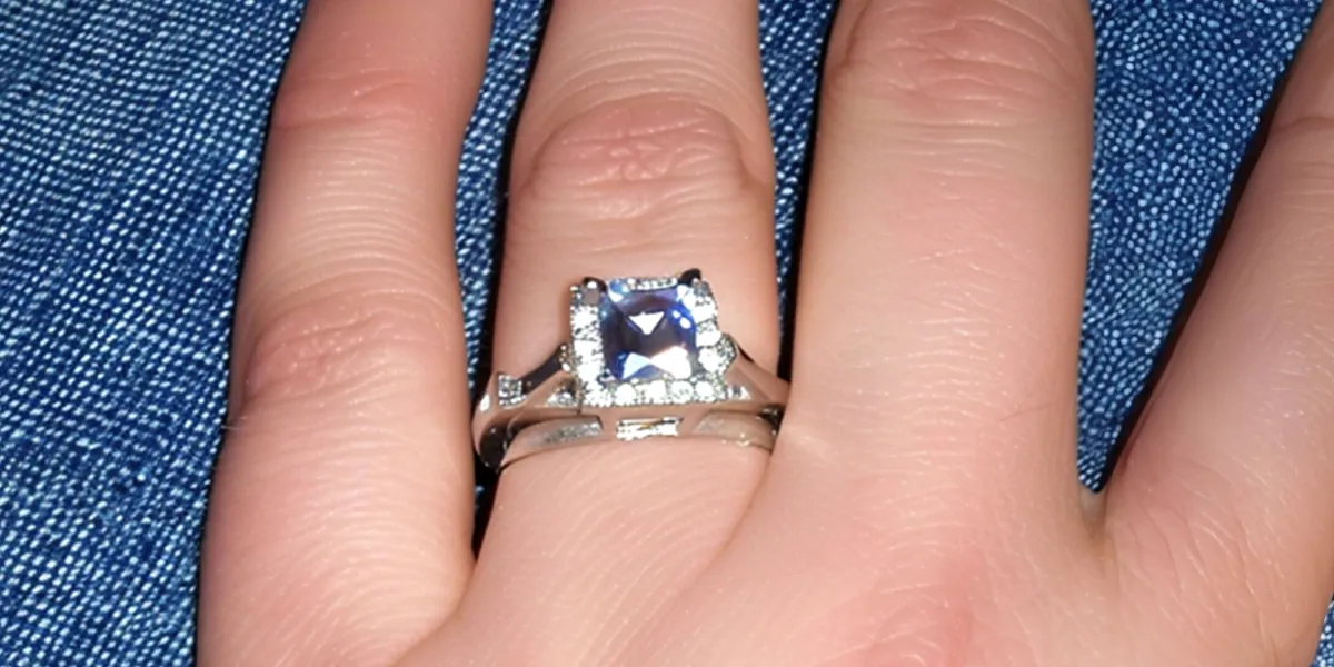 I Got a Fake Family Engagement Ring Because My Future MIL Said I ‘Don’t ...